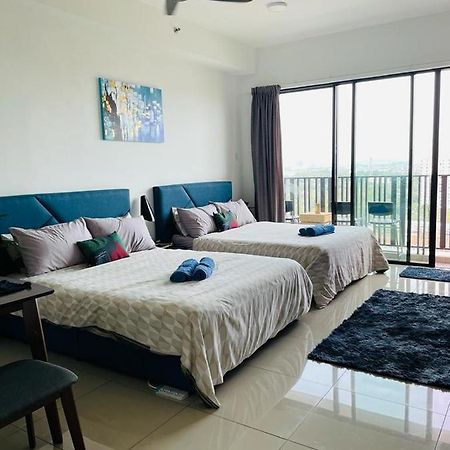 Homestay I-City Cantik, Tenang, Wifi, 4K Smart Tv, Netflix, Coway, Free Parking シャー・アラム エクステリア 写真