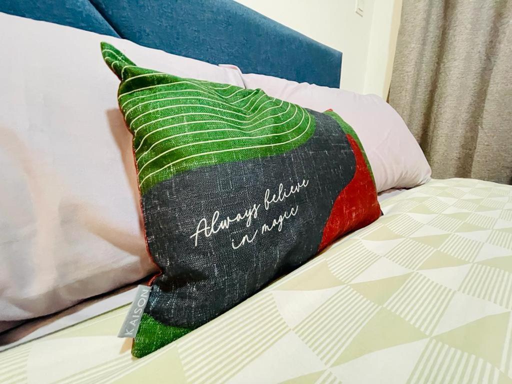 Homestay I-City Cantik, Tenang, Wifi, 4K Smart Tv, Netflix, Coway, Free Parking シャー・アラム エクステリア 写真