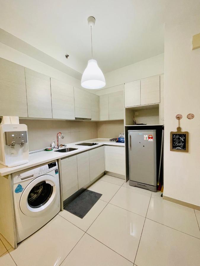 Homestay I-City Cantik, Tenang, Wifi, 4K Smart Tv, Netflix, Coway, Free Parking シャー・アラム エクステリア 写真
