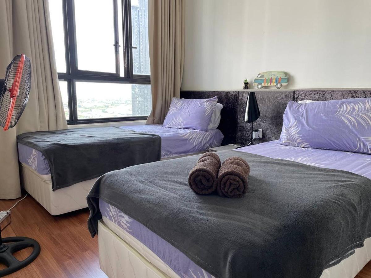 Homestay I-City Cantik, Tenang, Wifi, 4K Smart Tv, Netflix, Coway, Free Parking シャー・アラム エクステリア 写真